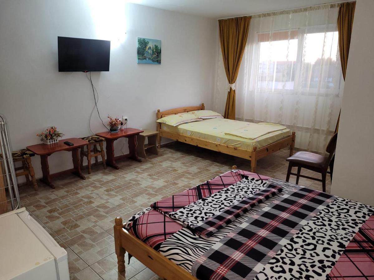 Cazare Eforie Nord, Plaja Acapulco, Garsoniere Four Studios, Bucatarie Comuna, Baie Proprie, Etaj 4, Fara Lift Εξωτερικό φωτογραφία
